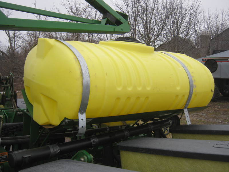 Planting Equipment  John Deere 1760 Planter  Photo